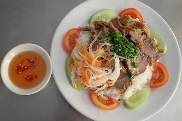 Top 10 món ăn nổi tiếng không nên bỏ qua khi du lịch Tây Nam Bộ